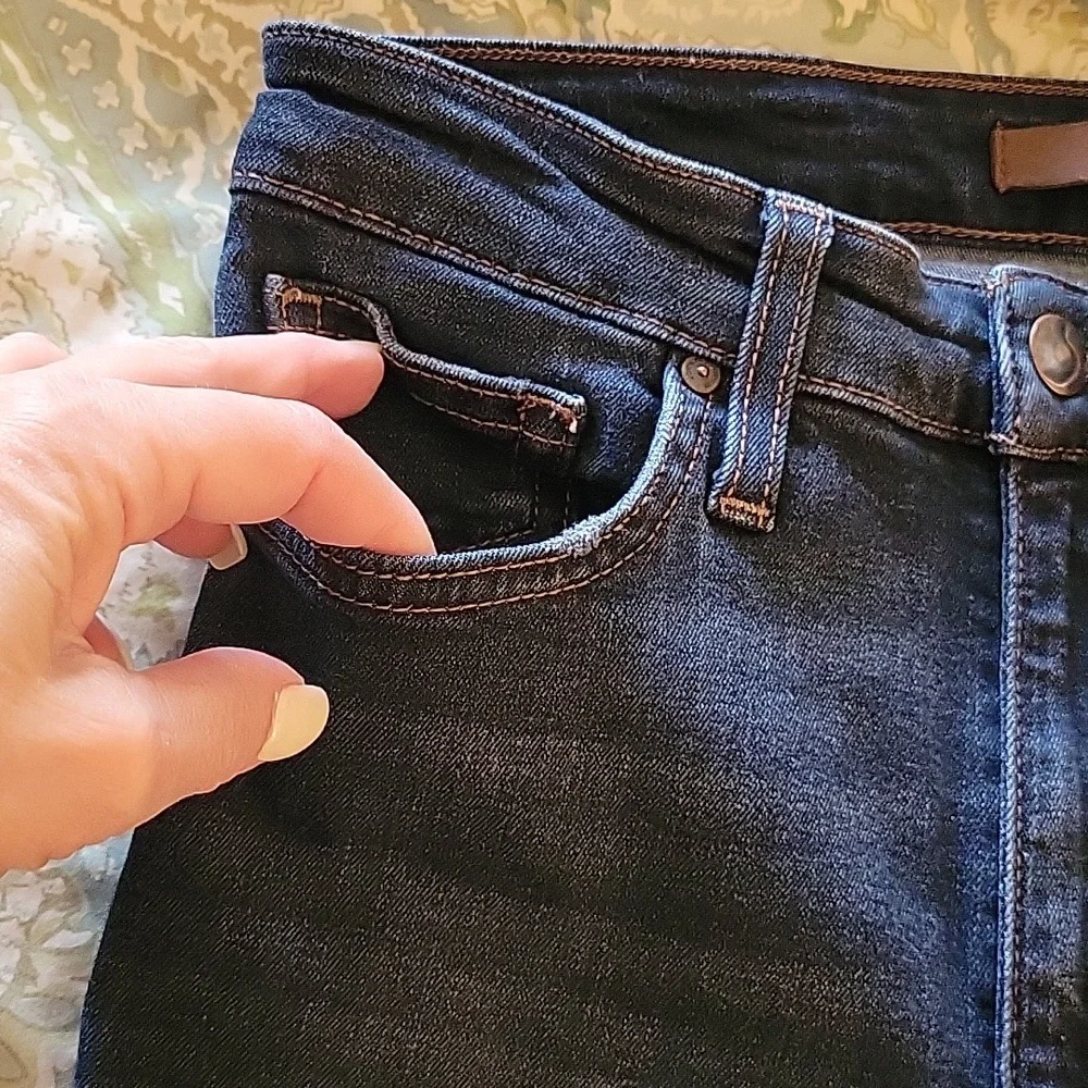 JOE'S JEANS High Rise Ankle Jeans - Picture 4 of 8